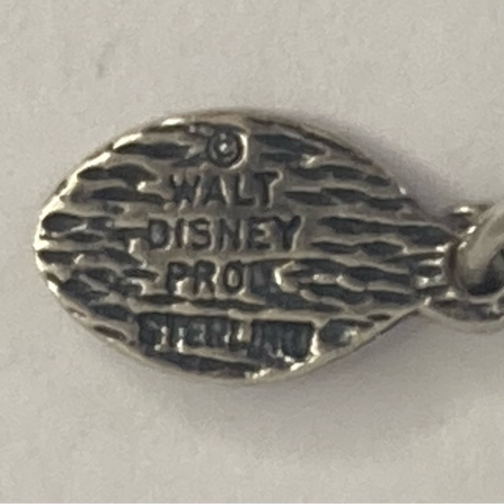 VINTAGE WALT DISNEY STERLING CHARM - Picture 2 of 3